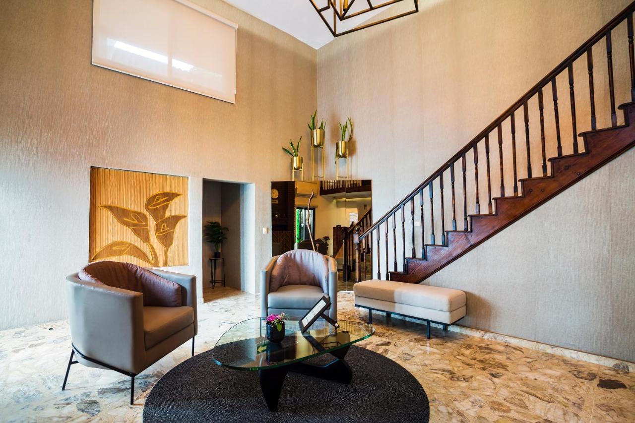 San Jose Suites Boutique ลินาเรส ภายนอก รูปภาพ
